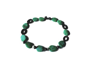 Necklace with chrysocolla, onyx and fluorite