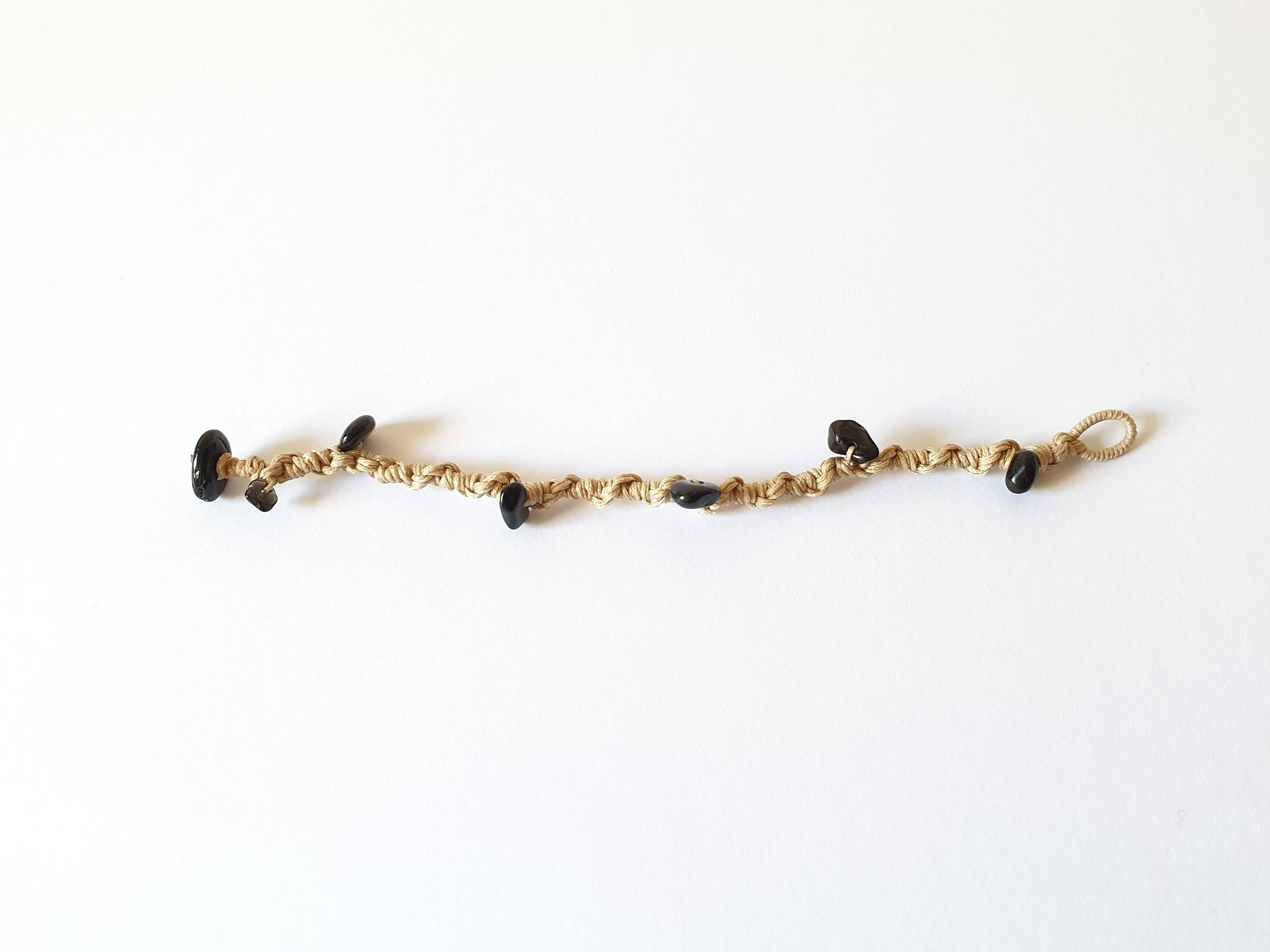 Rope bracelet with onyx
